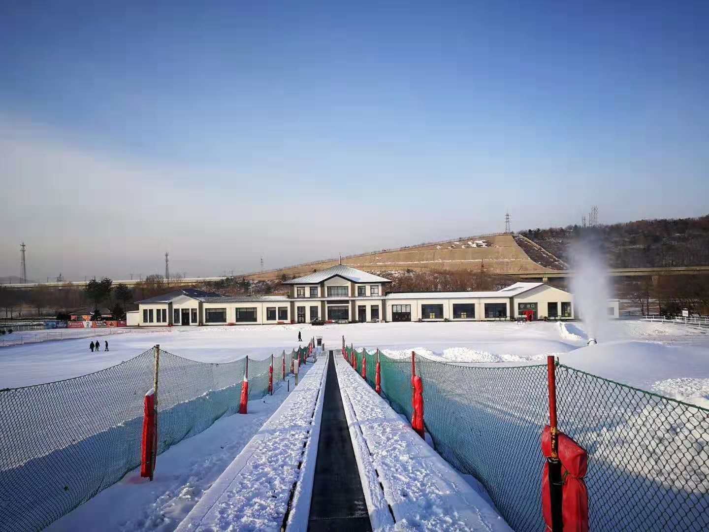 大连_铭湖滑雪场